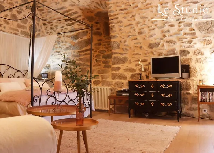 Le * Антрег-сюр-Трюйер